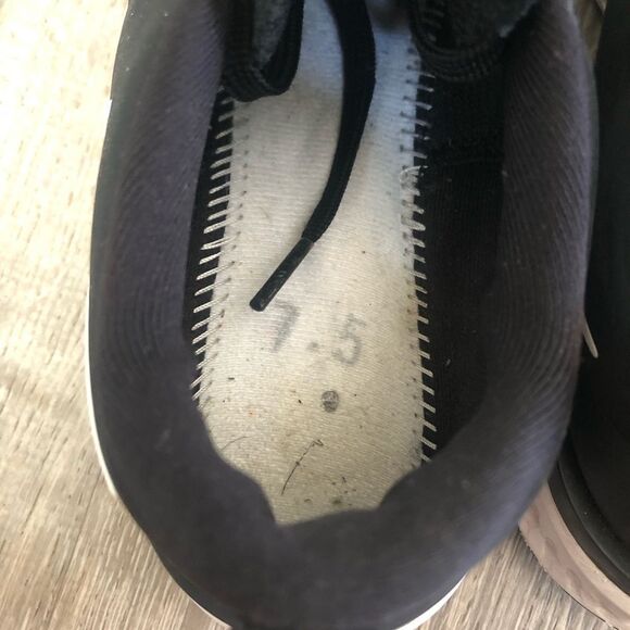 Nike Odyssey React Flyknit 2 Black White Womens Running Shoes Sneakers Size 7.5 - Picture 8 of 11